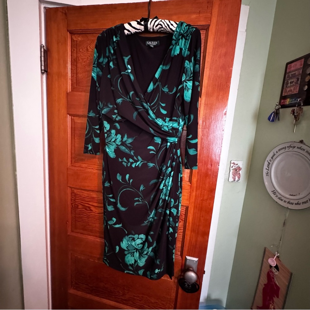 Ralph Lauren Black and Blue Sheath Dress V-neck 3/4 Sleeve